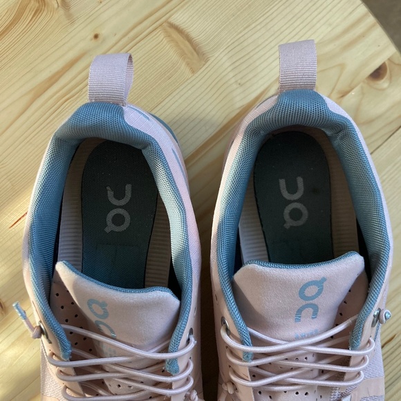 On Cloud Waterproof Running Shoes Rose/Lunar - Picture 8 of 13